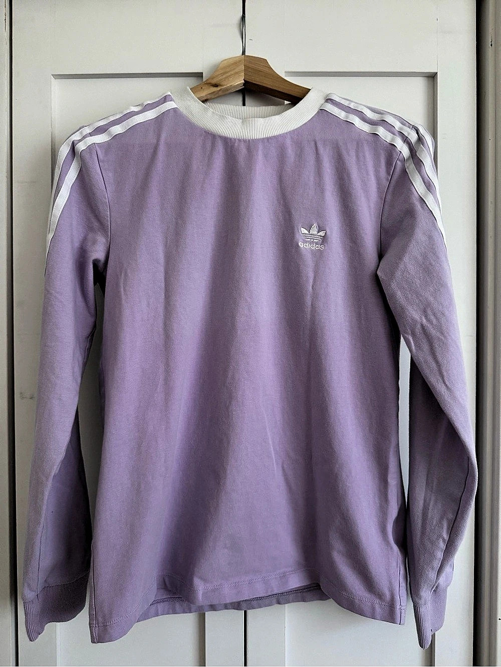 adidas Long Sleeve Tee in Purple & White Size Medium